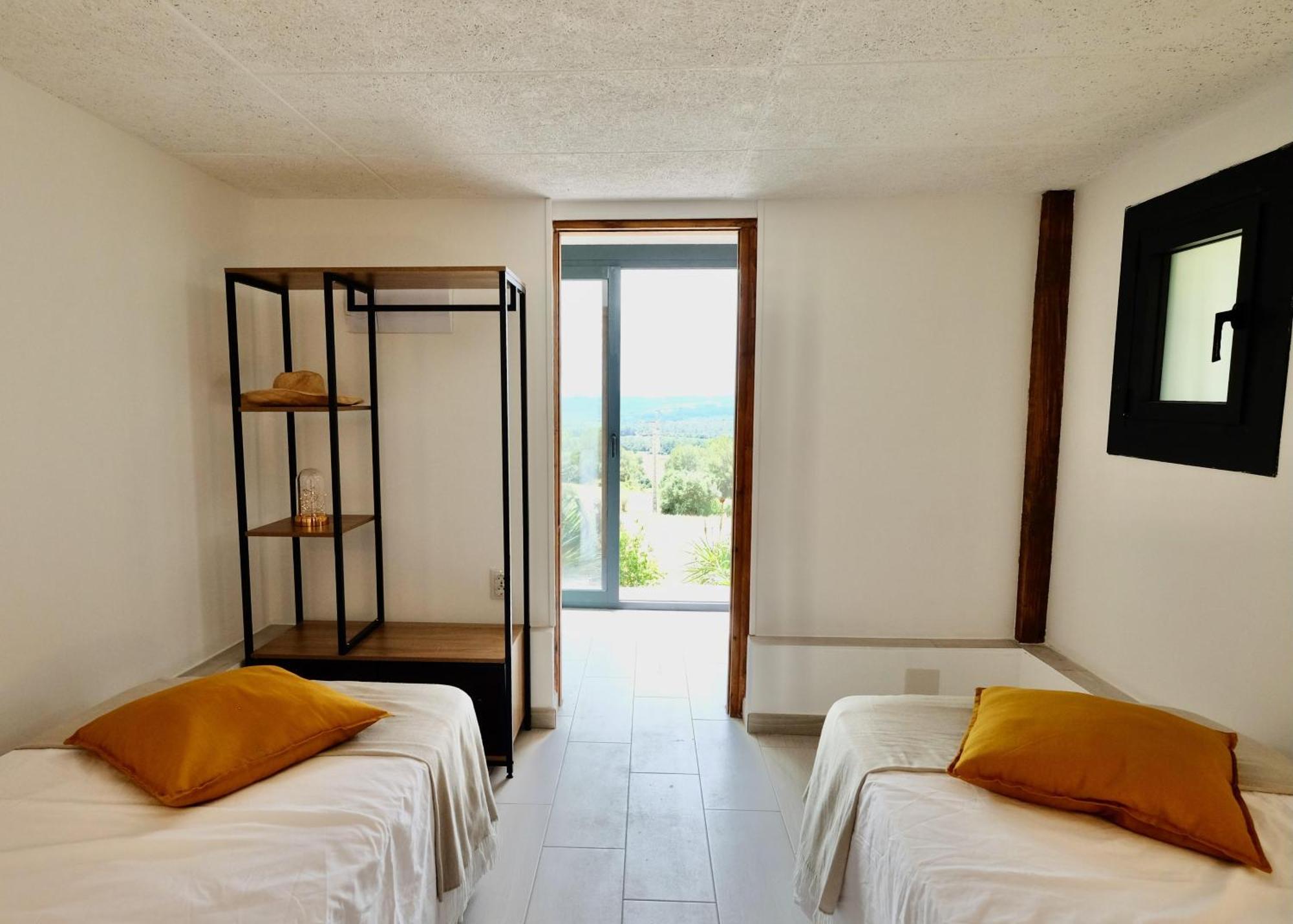 Torre Costa Brava Daire Garrigás Dış mekan fotoğraf